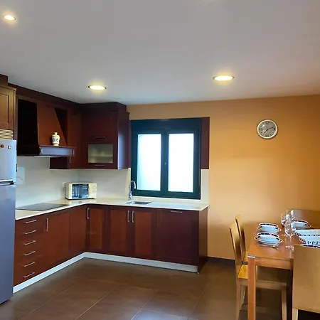 Holiday home Solpor Jove